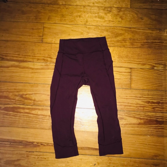 Lululemon Wunder Under Cropped Leggings - Picture 5 of 14